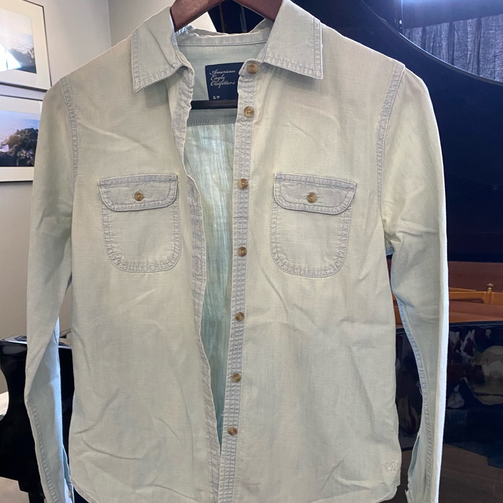 American Eagle Button Down